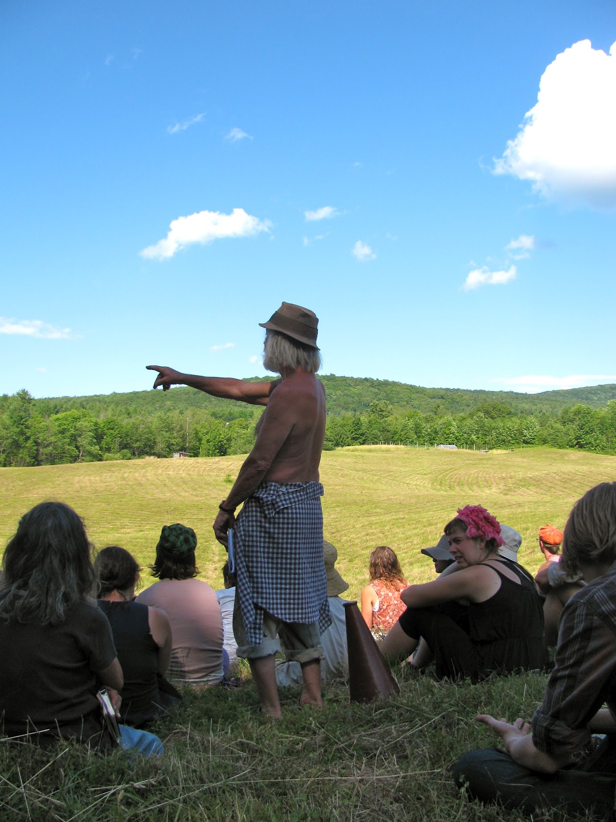 midden Bread and Puppet Summer Apprenticeship Part 1