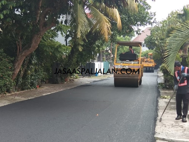 Jasa Aspal Jalan Hotmix Murah Terkemuka di Jakarta Bogor Depok Tangerang BSD City Serpong Bekasi dan Jawa Barat Harga Mulai Rp50.000 per Meter