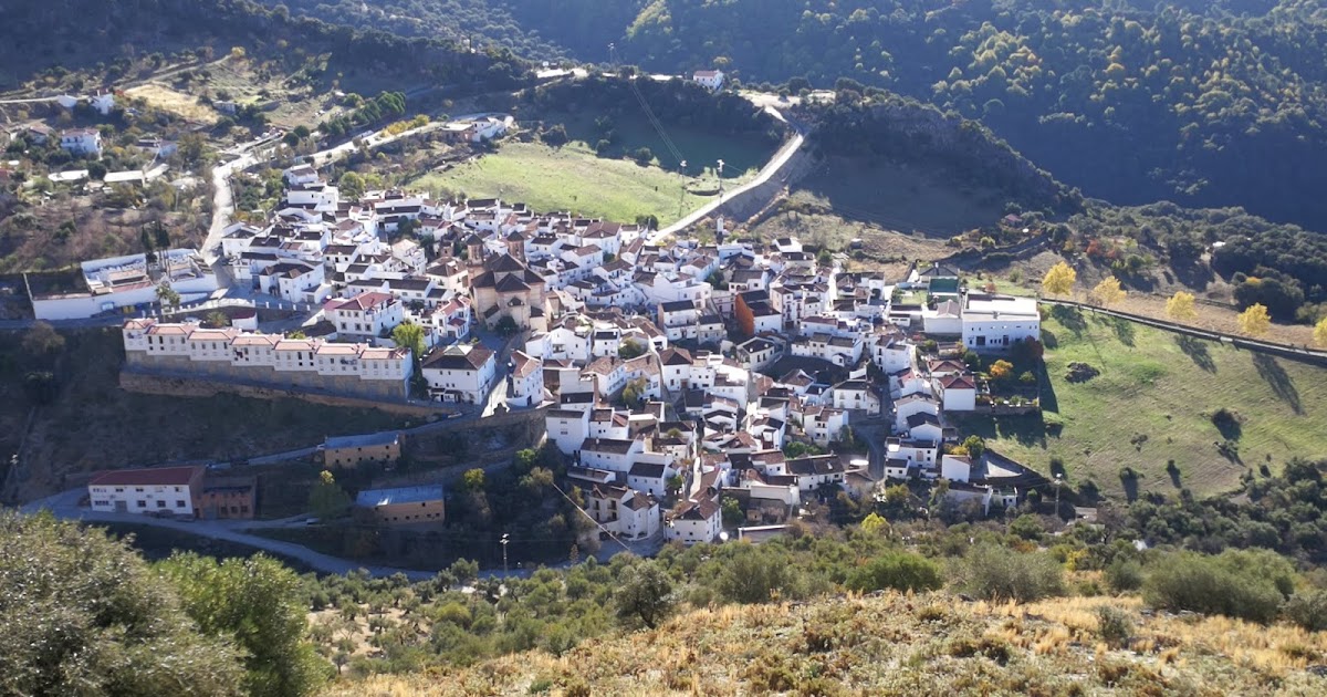 VIAJAR ES UN PLACER ALPANDEIRE Málaga, EL PUEBLO DE FRAY LEOPOLDO