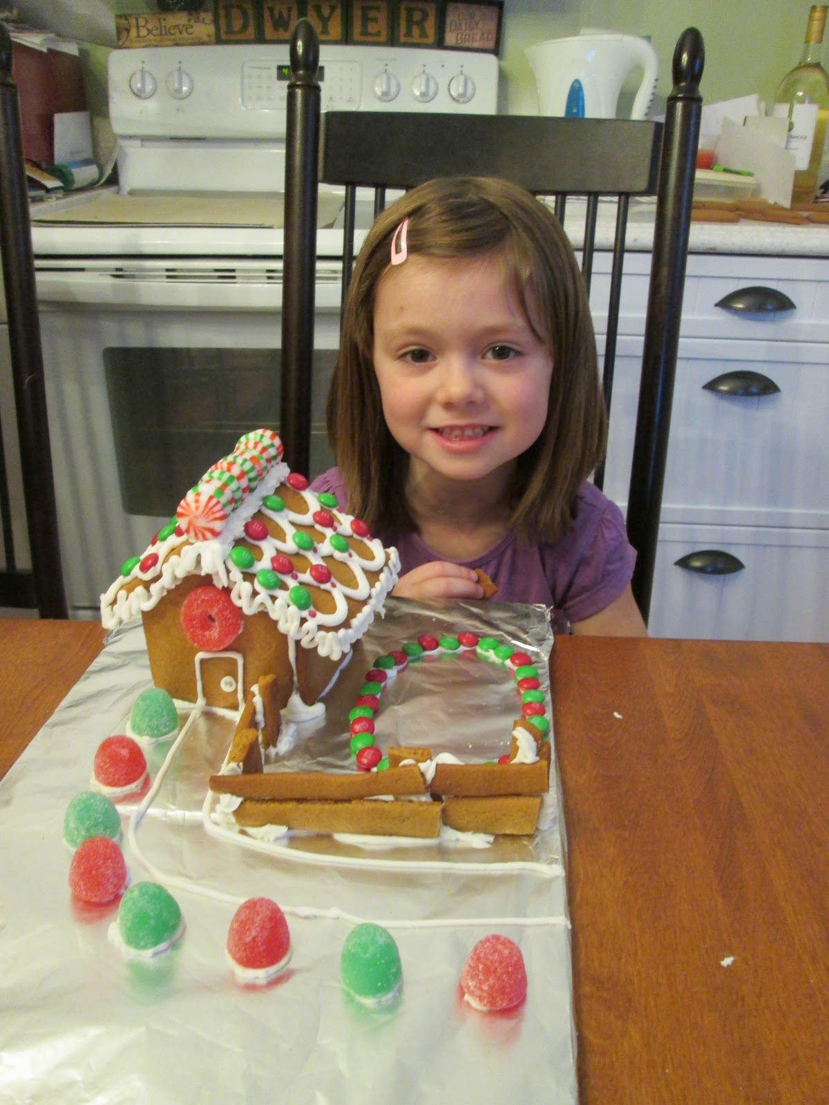 Dwyer's Farmhouse: Gingerbread Houses