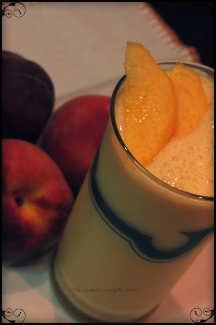 Una chapucillas y cocinillas en casa: Batido de melocotón