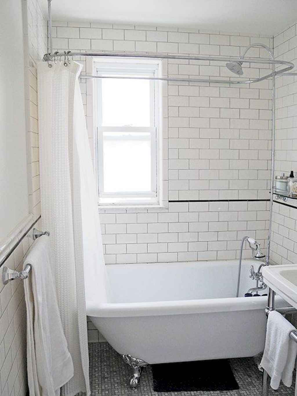 90+ Farmhouse Bathroom Tile Shower Decor Ideas And Remodel To Inspiring ...
