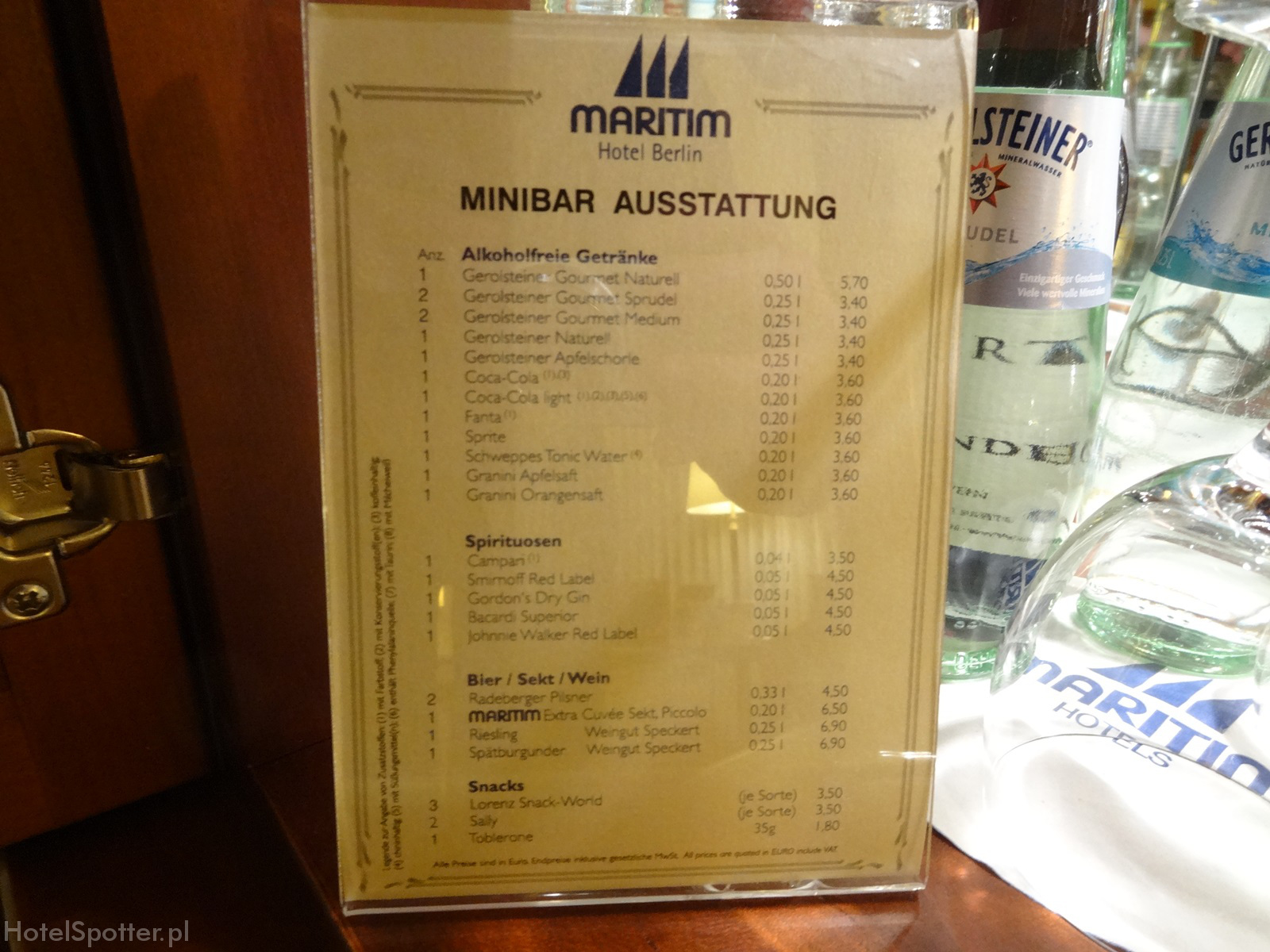 Maritim Hotel Berlin - ceny minibar prices