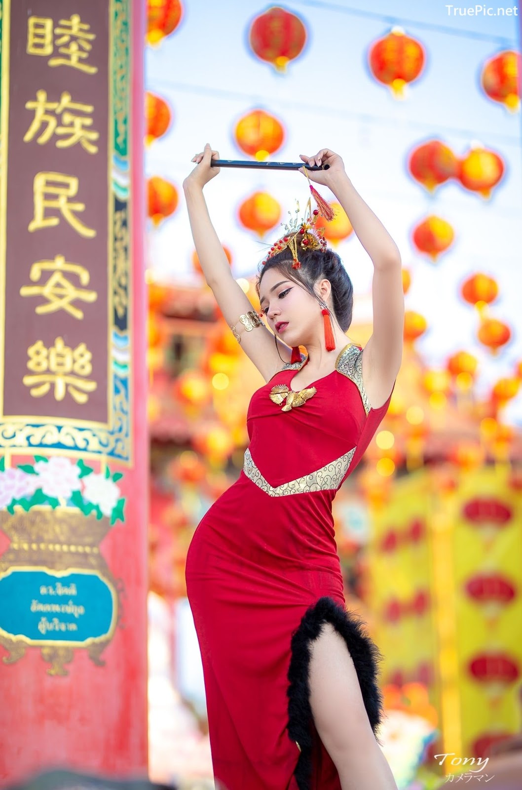 Image-Thailand-Hot-Model-Janet-Kanokwan-Saesim-Sexy-Chinese-Girl-Red-Dress-Traditional-TruePic.net- Picture-29
