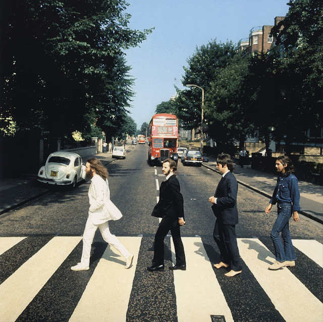 The BEATLES Illustrated Abbey Road. 50th Anniversary Box Set L.P Deluxe
