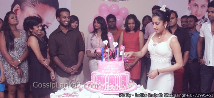 SRI LANKAN TASTE Fashion Magazine: Birthday Party of Rashmi Ruth Abeykoon