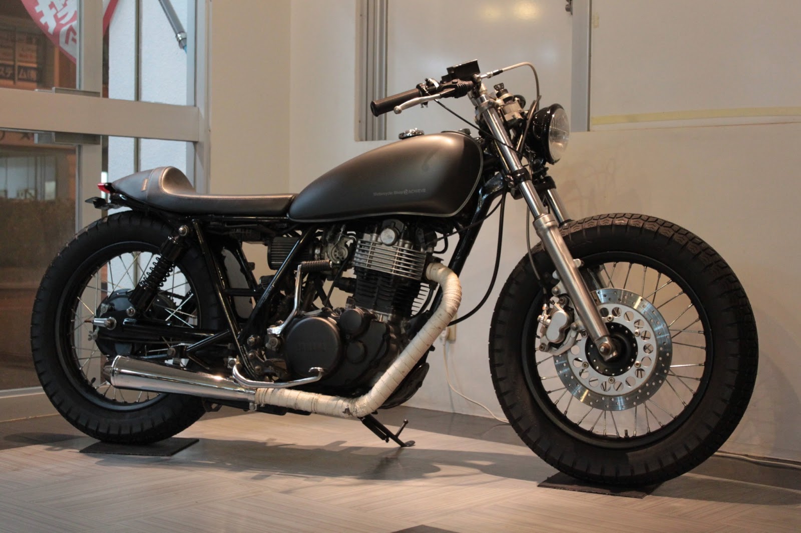 Yamaha sr400