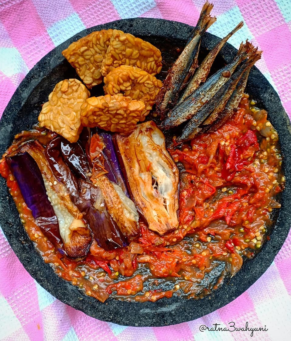 Sambel Terong Penyet Lezat Dalam Sekejap Gampang Nggak Pake Ribet Resep Spesial