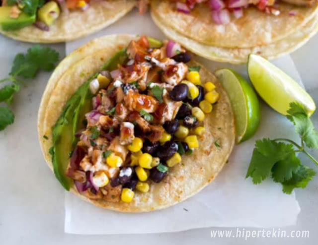 GRILLED BBQ CHICKEN TACOS