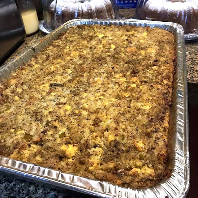 Mama's Cornbread Dressing
