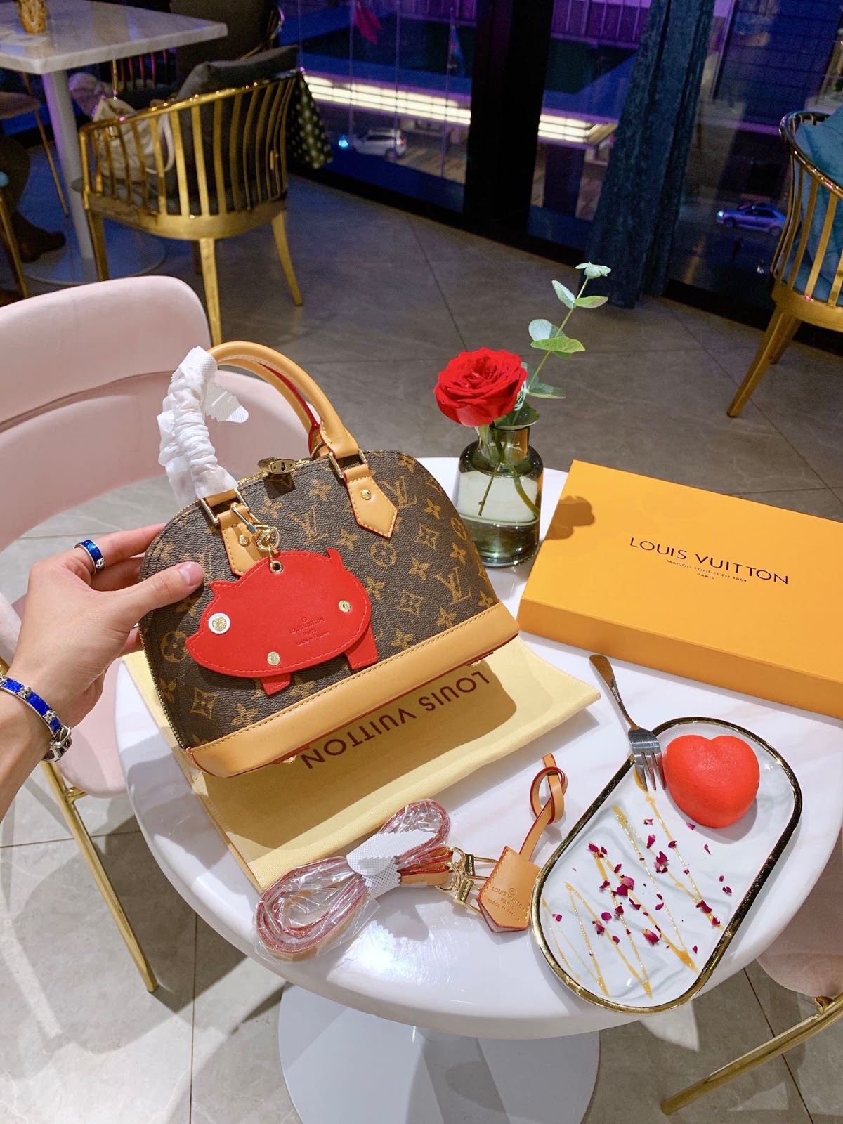 WE Do Love Luxury: Bags: Louis Vuitton LV