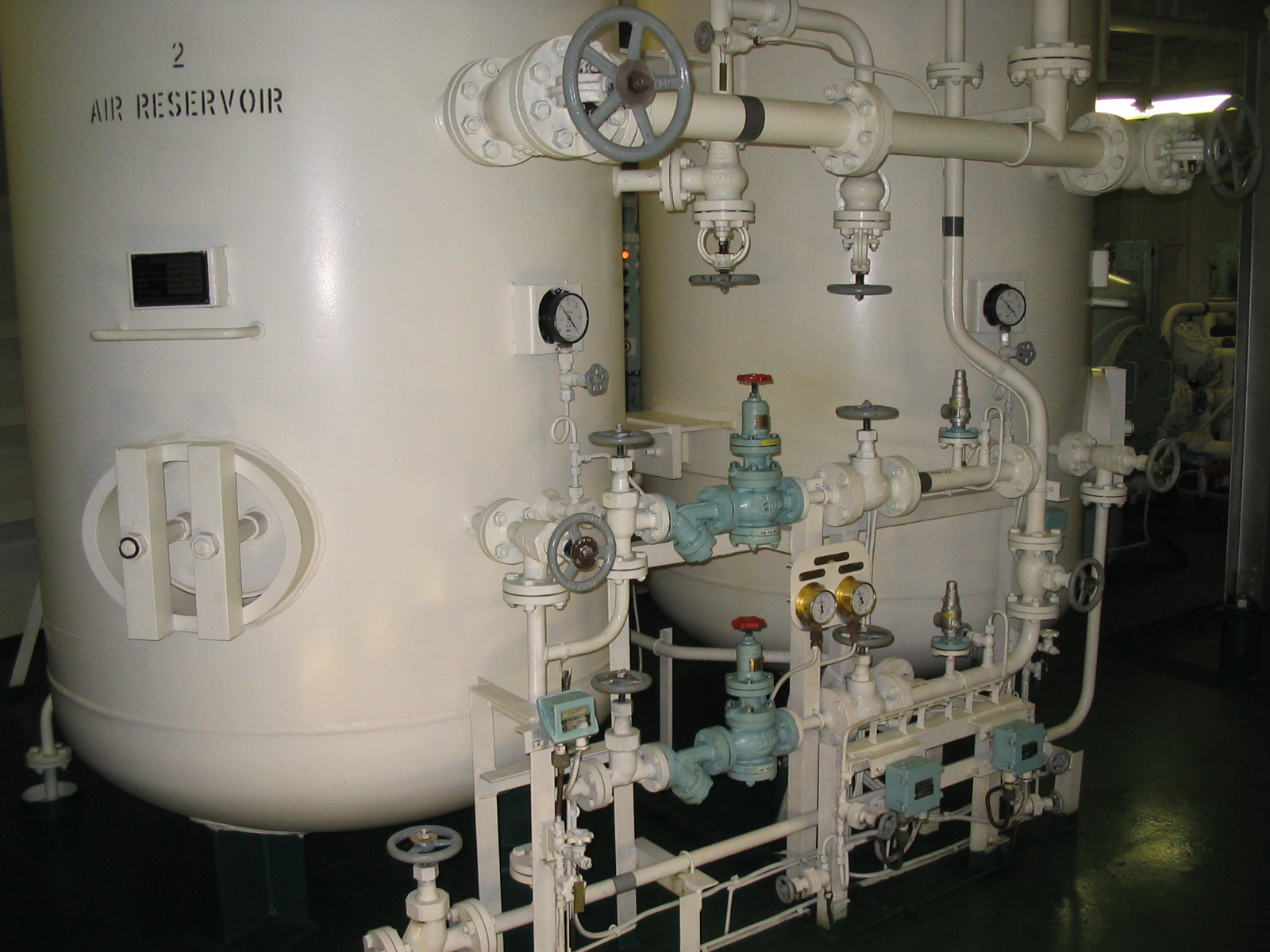 marine engineering ENGINE ROOM PHOTOS AND COMPONENTS (PART 2)