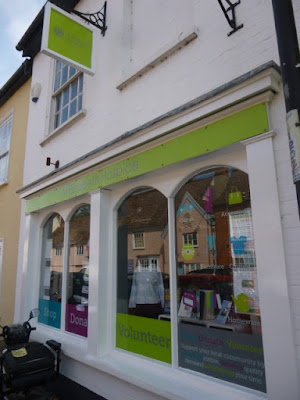 A picture of the front of the St Elizabeth Hospice shop, one of the charity shops on Hadleigh High Street