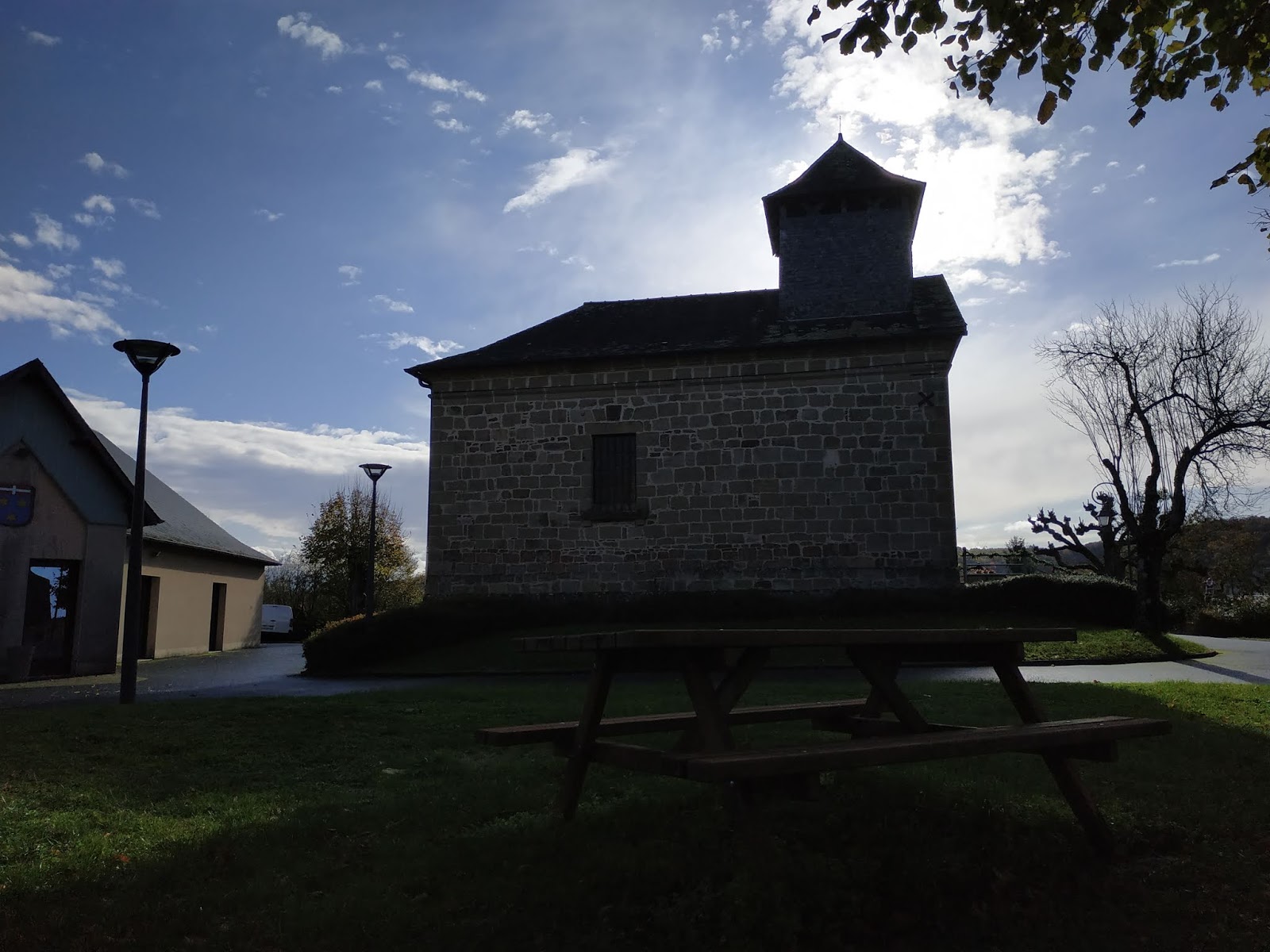 LA FRANCE DES EGLISES FRANCE OF CHURCHES LA CHAPELLEAUXBROCS