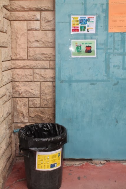 UNA VENTANA ABIERTA A NUESTRO MUNDO: Reciclaje: Contenedores nuevos en