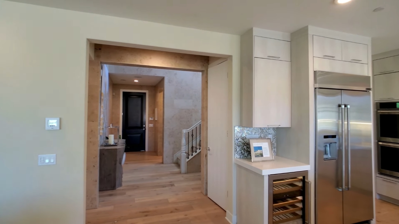 28 Photos vs. Model Home for Sale | Luxury Home in Santa Clarita, CA vs. Interior Design Tour