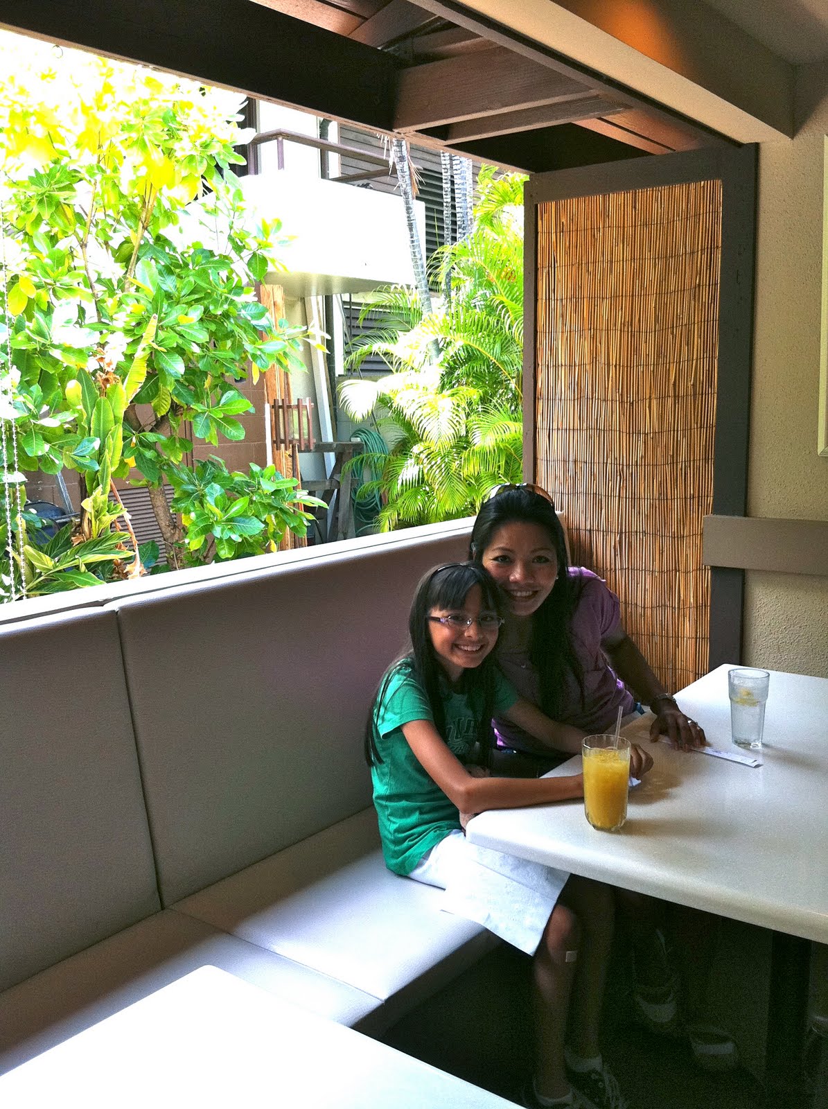 GREAT EATS HAWAII WASABI BISTRO