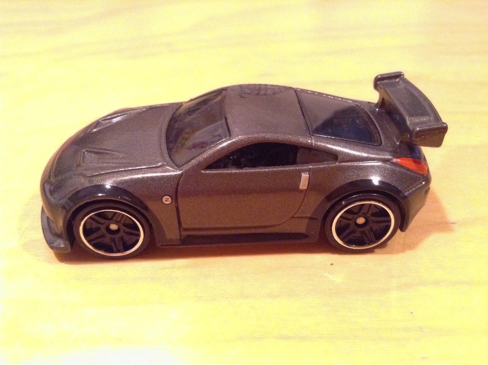 Hot wheels nissan 350z
