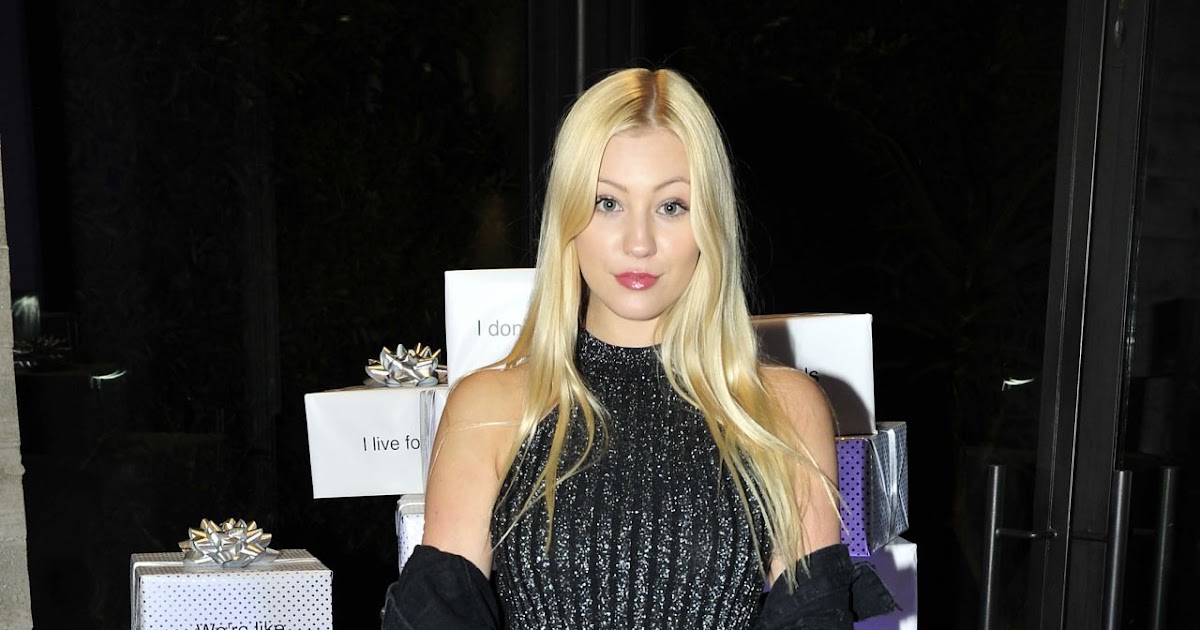 Starlet Arcade: Hot Ava Sambora