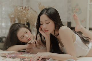 Linh Ka, Jun Vũ đẹp trong trẻo với loạt ảnh 'chị chị em em' nền nã