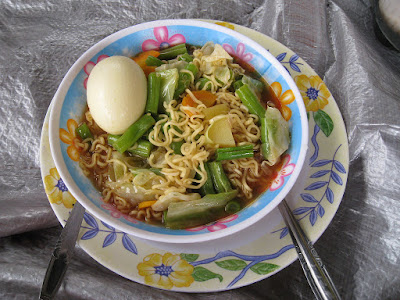 Daily Meal at Mount Rinjani Daily Meal at Mount Rinjani