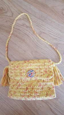 Lined crochet summer purse