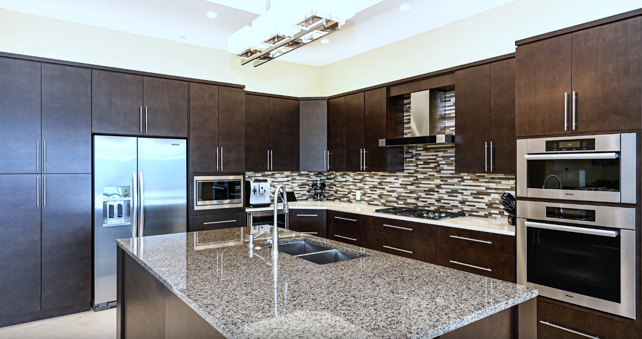 Luxury Home Interior Design Tour vs. Spectacular Views Vernon, BC, Canada