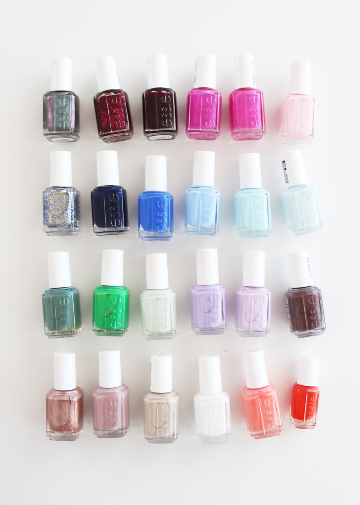 Shop by category What it is: An intense, holographic nail polish, in shades hand-picked from outer space. What it does: Inspired by cosmic queens, this interstellar polish is packed full of holographic glitter for full-coverage and a 3D rainbow effect.