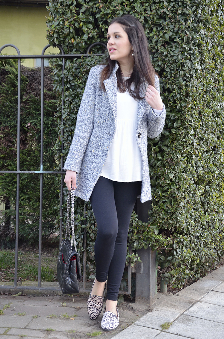 look-blogger-gris-blanco-negro-print-animal-outfit-trends-gallery