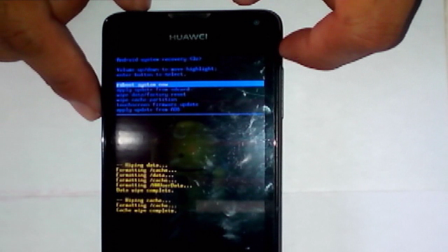 reiniciar de fabrica el celular huawei y300