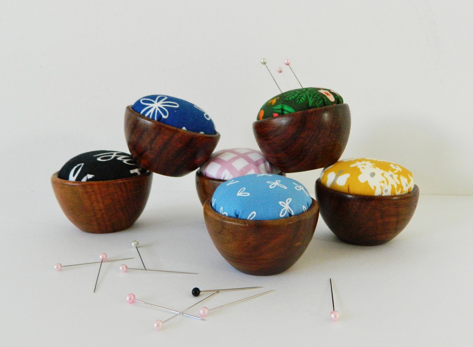 wood base pincushion {a tutorial}