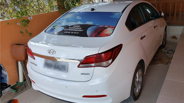 Está à venda uma HB20 S Premium seminova, em Jacobina