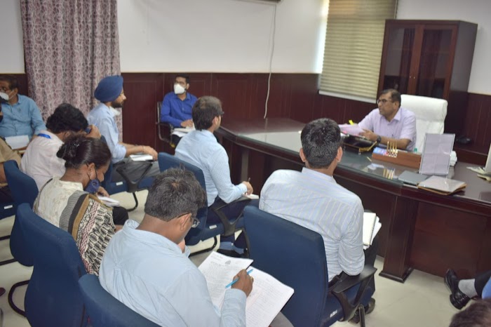 पटना में जलजमाव से निजात को लेकर डीएम ने अधिकारियों संग की बैठक।।