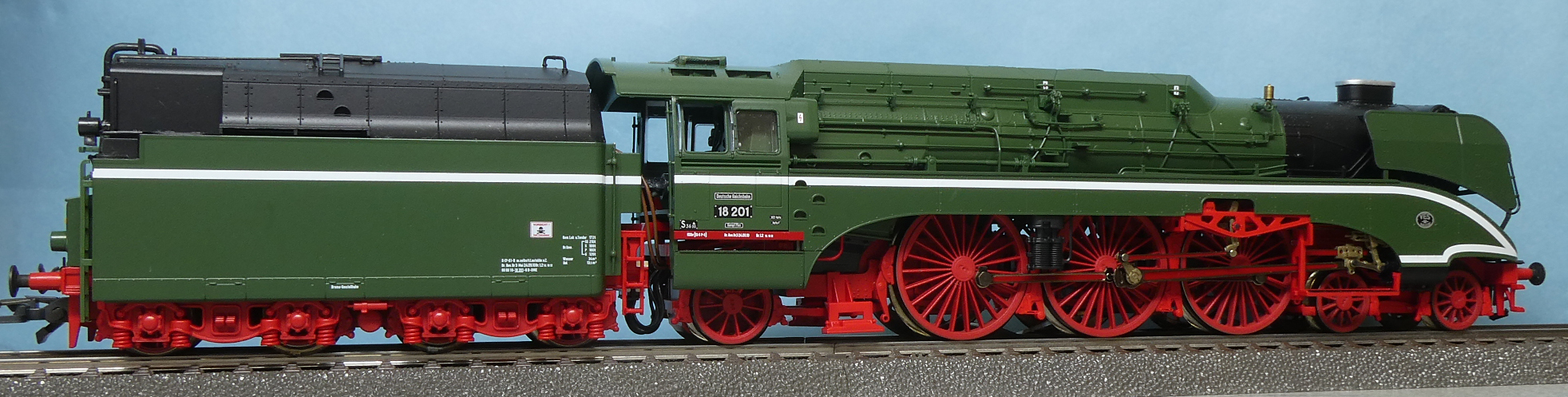 Roco HO 63194 BR 18 201 高速試験用機関車
