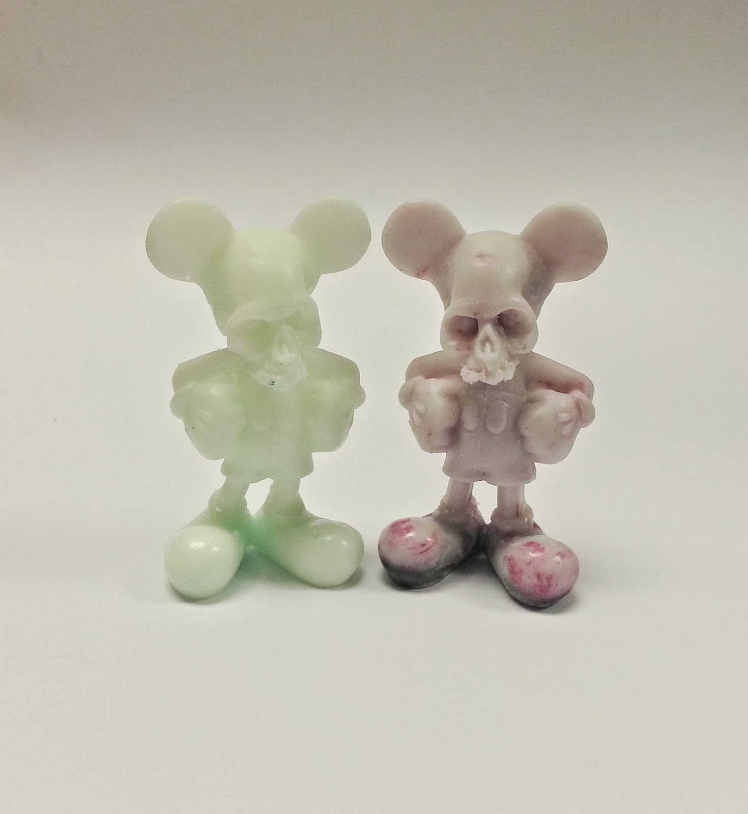 “Deadey Mouse” Bootleg Disney Resin Figure by Motorbot