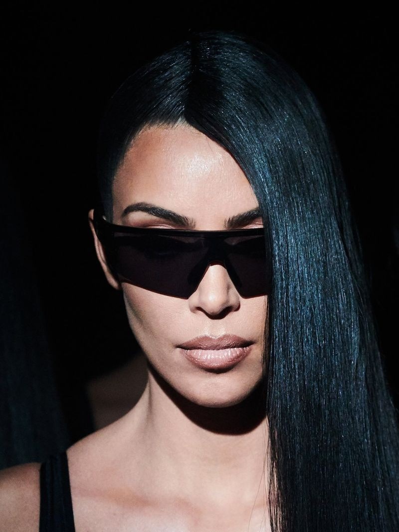 Hily Designs Kim Kardashian West luce los diseños de gafas en