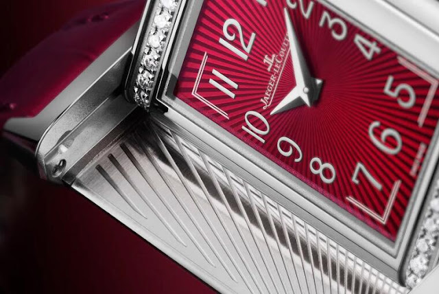 discussion of replica watches, Jaeger-LeCoultre Reverso quartz red stainless steel 40mm Q3288560