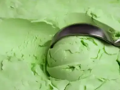 طريقة عمل ايس كريم الافوكادو avocado ice cream, طبخ,حلويات,حلويات العيد,حلويات سهلة,حلويات رمضان,انواع الحلويات,الحلويات بالصور,وصفات طبخ سهلة,حلويات قهوه,حلوى العيد,حلويات كراميلا,حلويات سهله جدا,