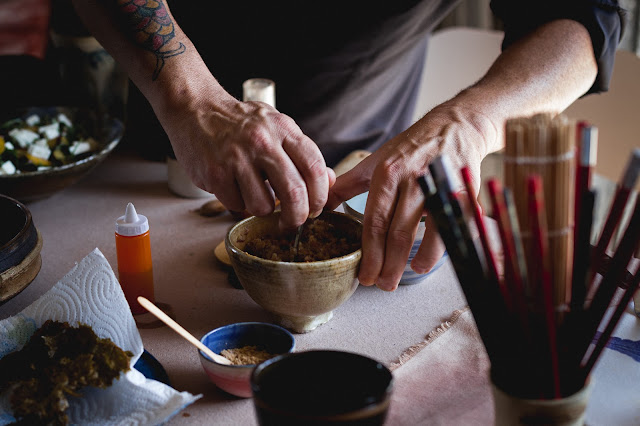 Vajillas artesanas y personalizadas para chefs que marcan la diferencia