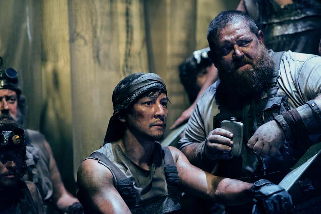 INTO THE BADLANDS Season 2 Trailers, Featurettes, Images and Poster ...