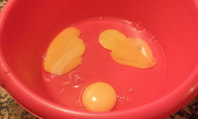 añadir los tres huevos