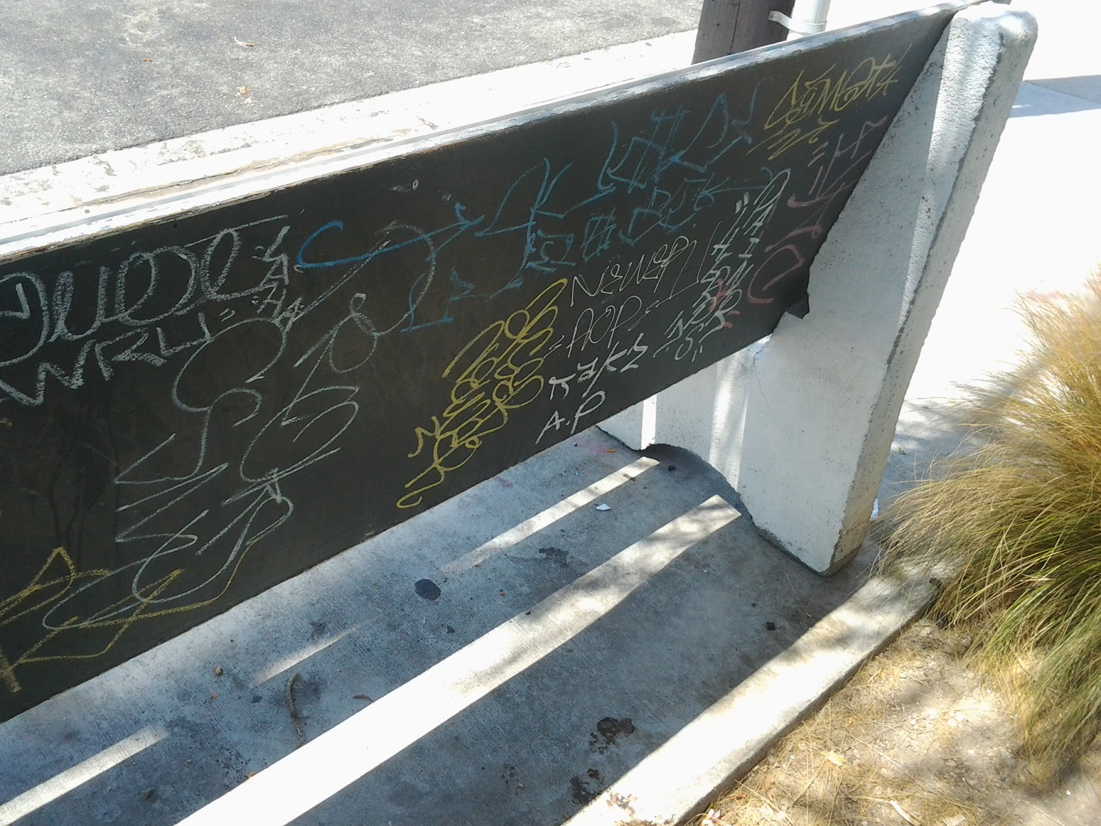 graffiti , murals & tagging Compton ( tagging crews )