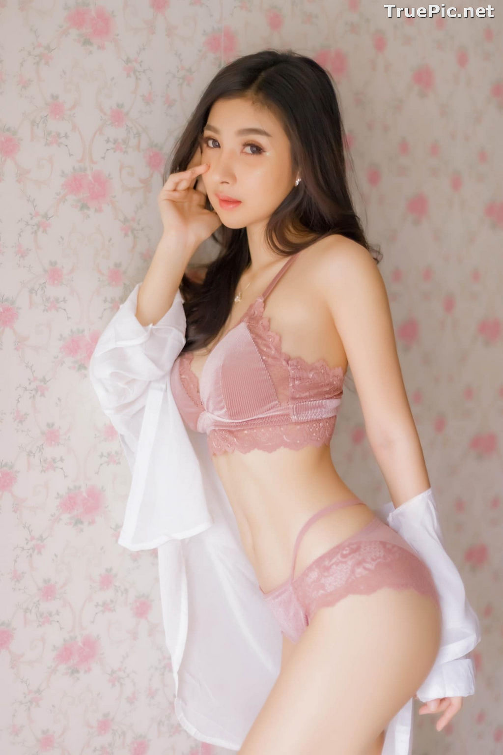 Image Thailand Sexy Model - Pattamaporn Keawkum - Pink and Red Lingerie - TruePic.net - Picture-7