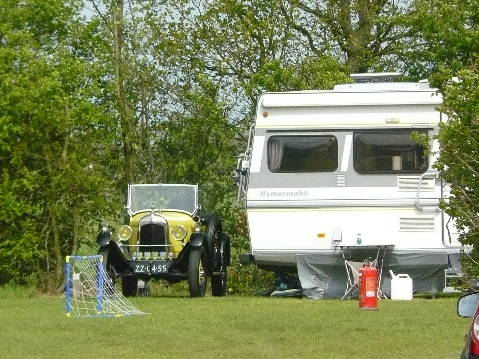 RustyDaytrips.nl: Wet and blustery Elfsteden oldtimer rally.