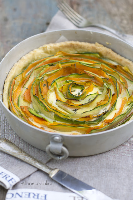 torta salata a spirale con zucchini e carote