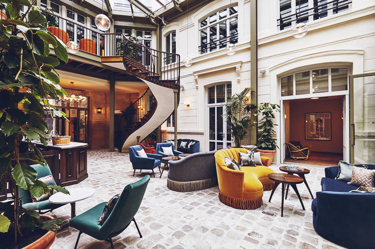 Travel Guide: 2 Hotels to Consider for your Next Trip to Paris