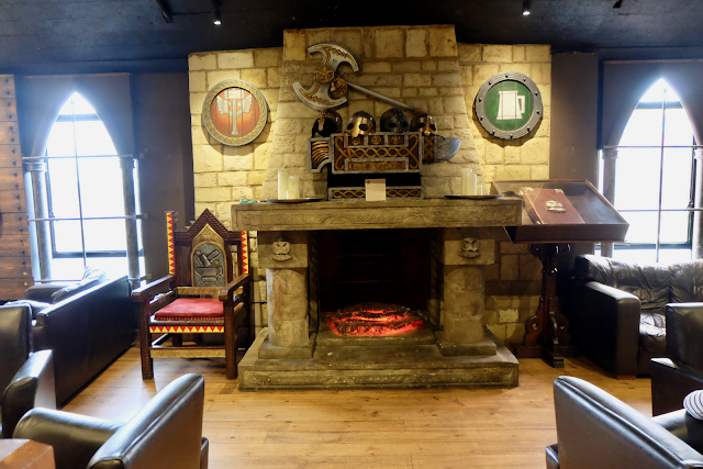 A place to sit and mull over the latest White Dwarf. The fireplace in Bugman\'s Bar