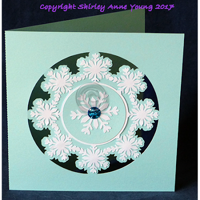 Shirley's Cards: Freebie Snowflake Christmas Card