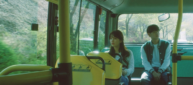 오늘자 세상 혼자 사는 비주얼인 수지 | 인스티즈