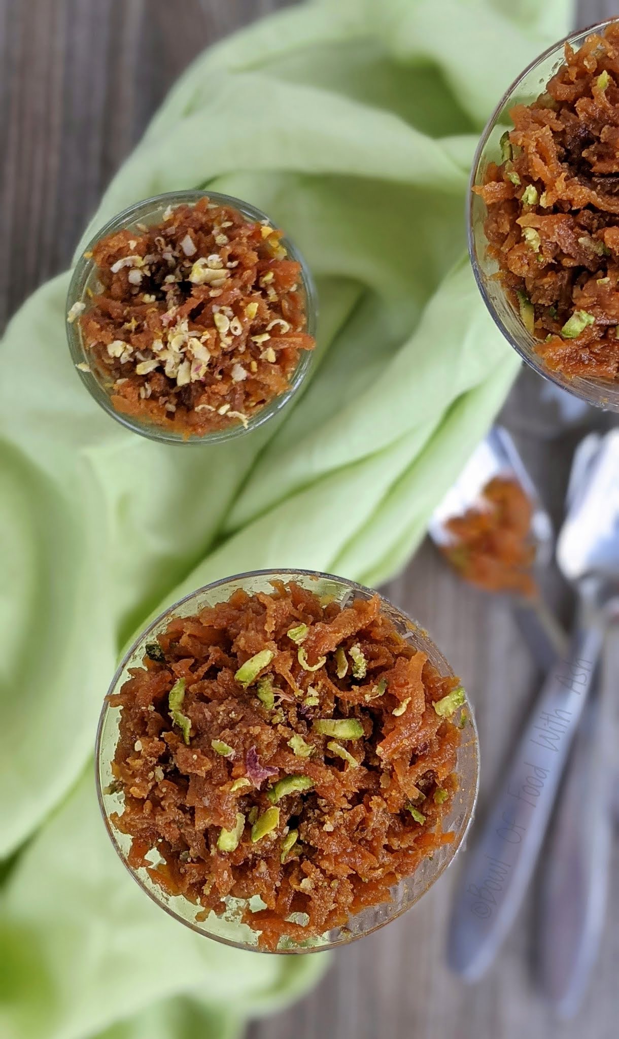 Jaggery Carrot Halwa Recipe | How To Make Gud Aur Gajar Ka Halwa
